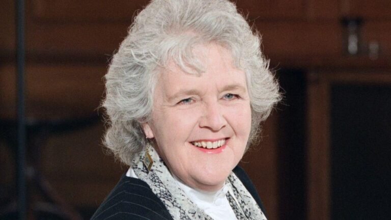 Actress Stephanie Cole Dies Aged 84
