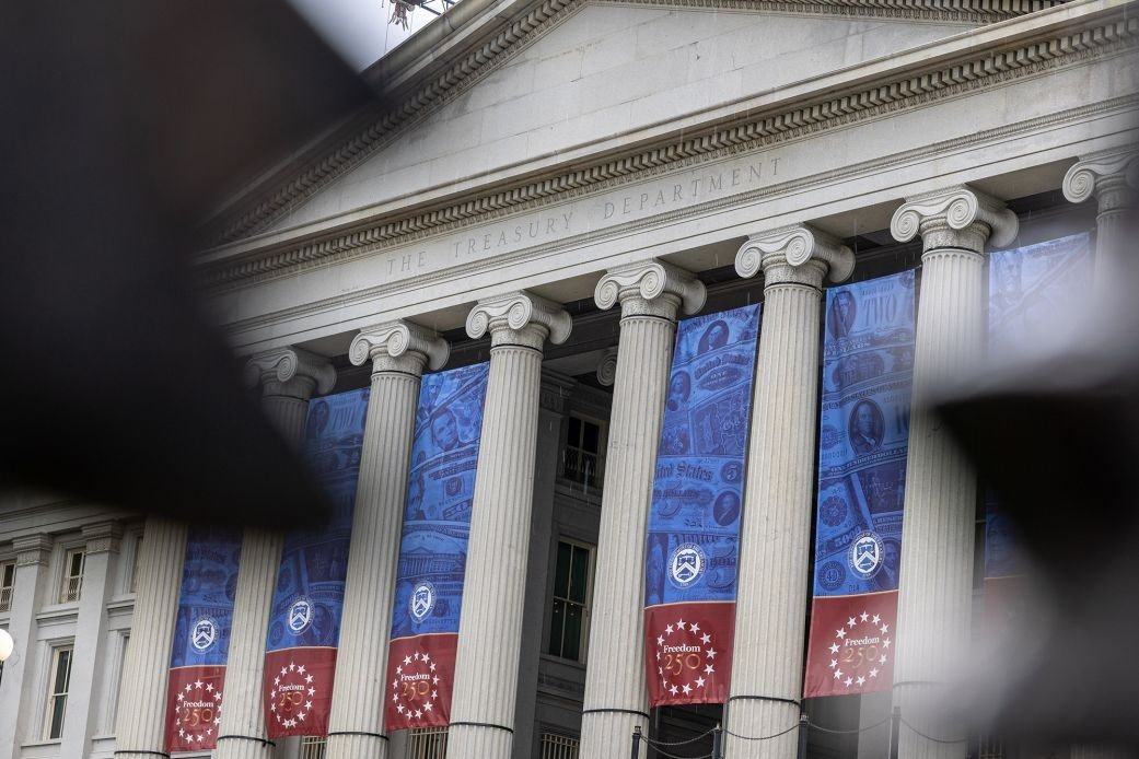 US National Debt Surpasses Record $40 Trillion Milestone