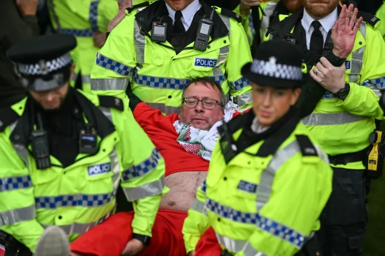 Police Arrest Over 50 Protesters at UK Labour Conference