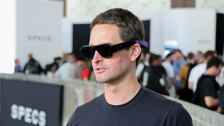 Snapchat CEO Open to Implementing Teen Time Limits