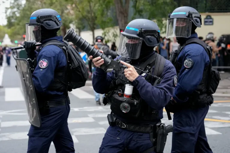 French Students Report Injuries Amid Nationwide Protest Crackdown