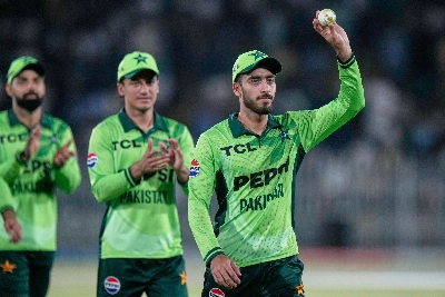 Arafat Minhas Shines as Pakistan Beats England in Tri-Series